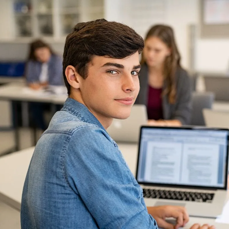 Alumno para estudiar un trimestre en el extranjero